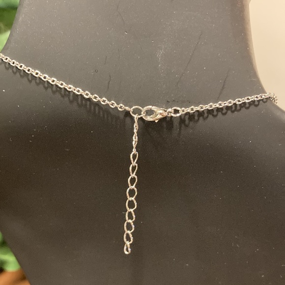 NWOT - Silvertone Flying Fish Necklace & Pendant - Picture 5 of 9